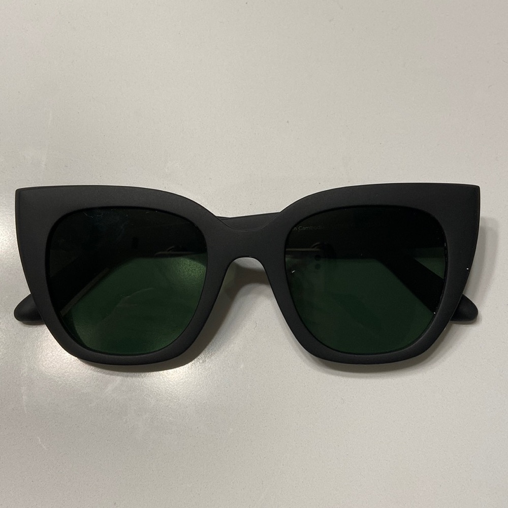 Tom’s Sydney sunglasses